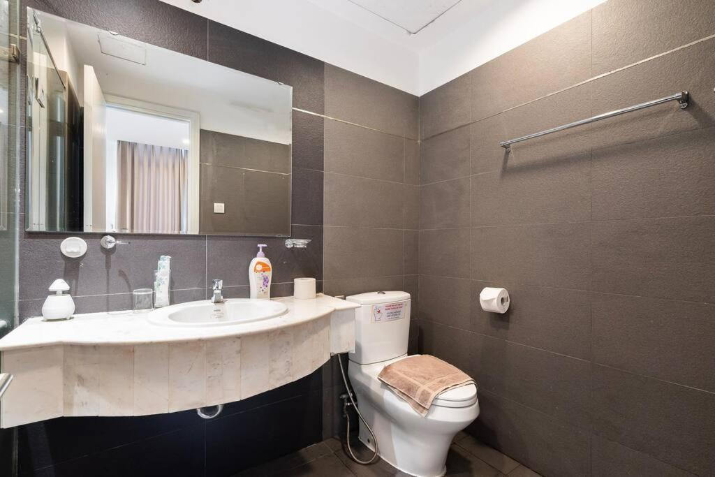 The Rixx Parkview Apartment@ D1/ben Thanh/pool/gym Căn hộ TP. Hồ Chí Minh